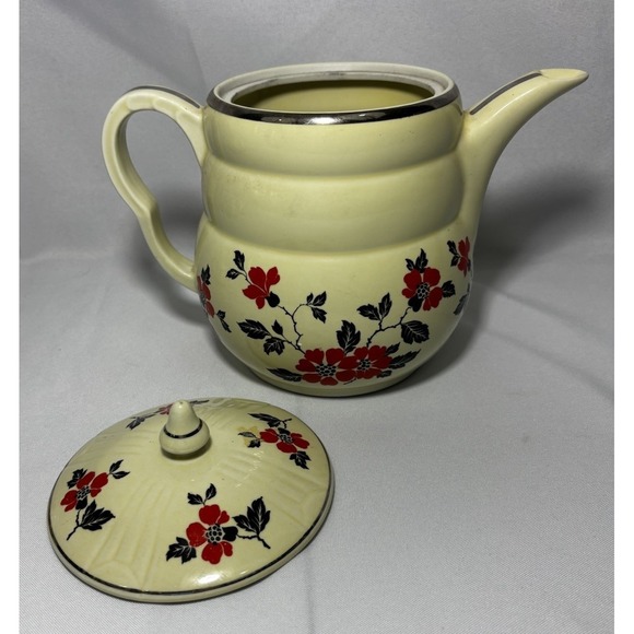 🌸Hall's Superior Quality Red Poppy Sugar & Creamer & Tea Pot With Lids - Picture 5 of 15